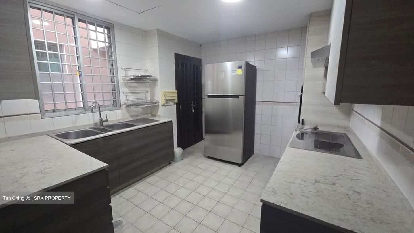 Maplewoods (D21), Condominium #584515301
